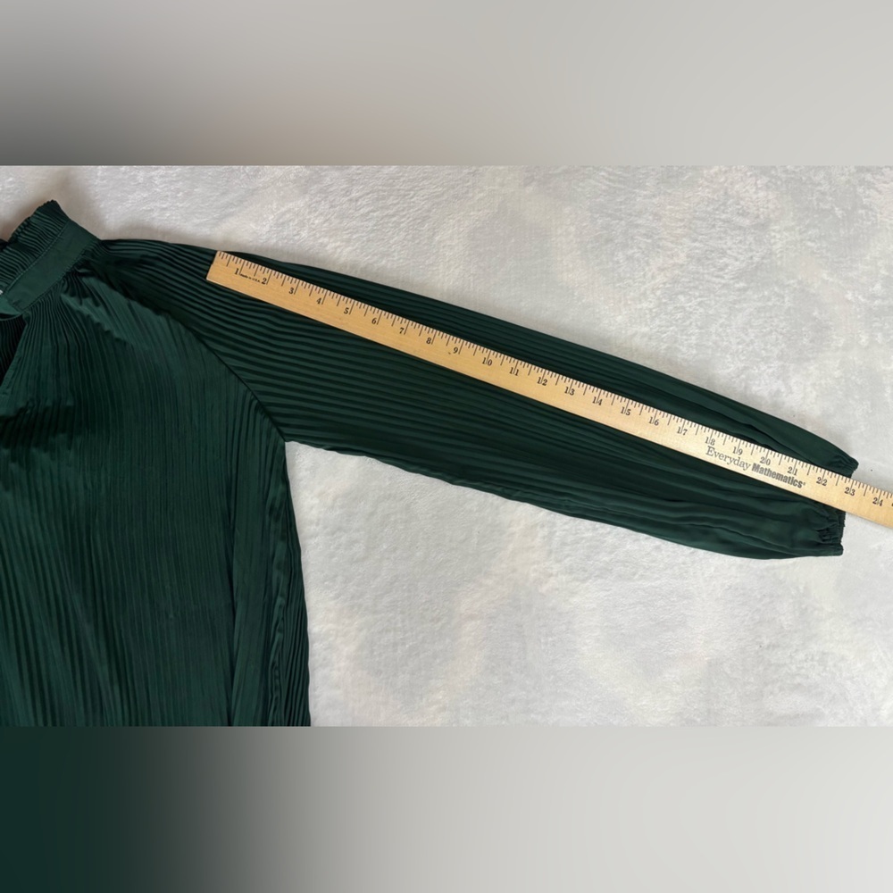 New Papillon Blanc Blouse Dark Green Emerald Top Long sleeve Pleated Size XS - Picture 5 of 11